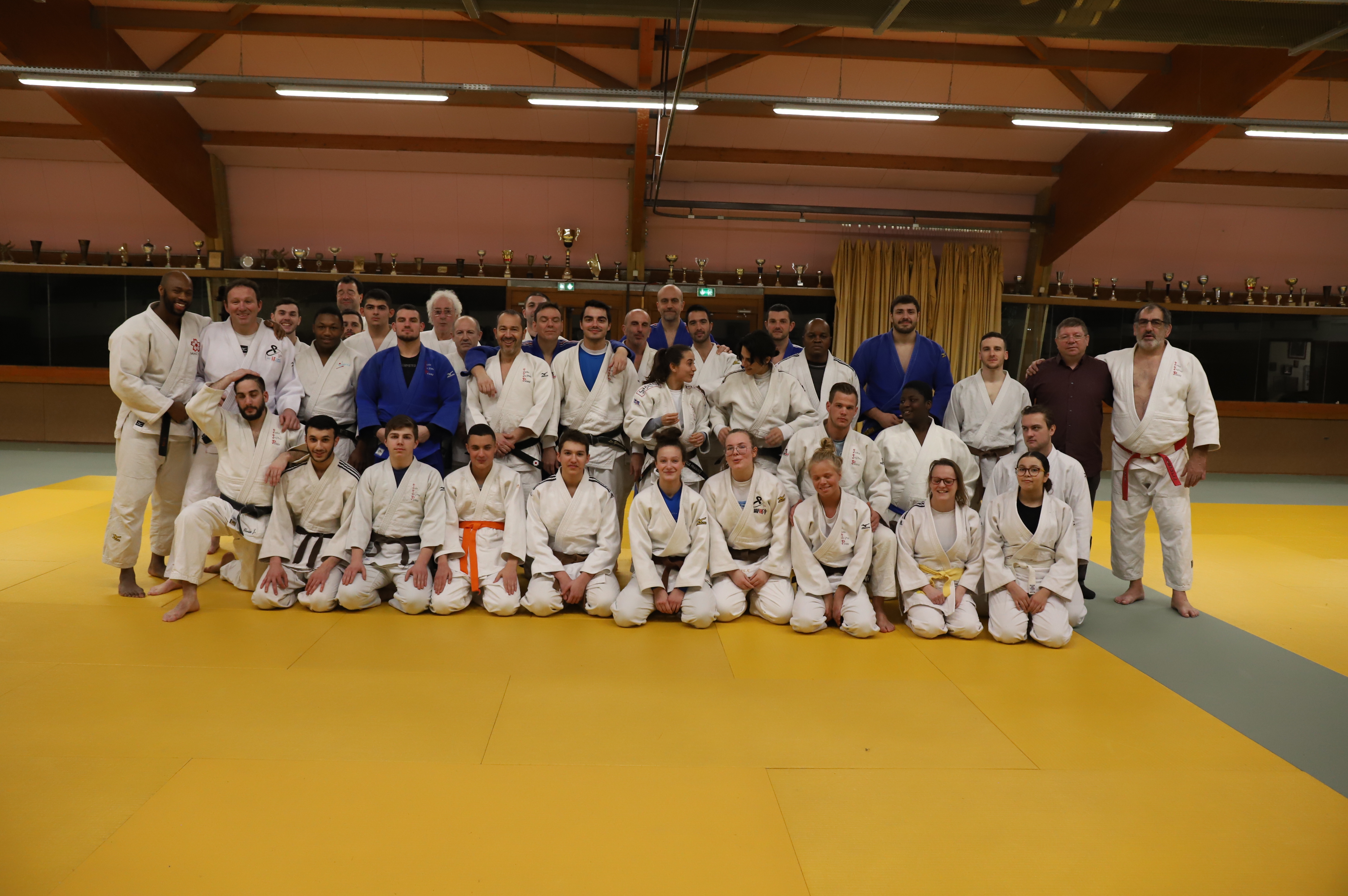 p.12 judo 70 ans